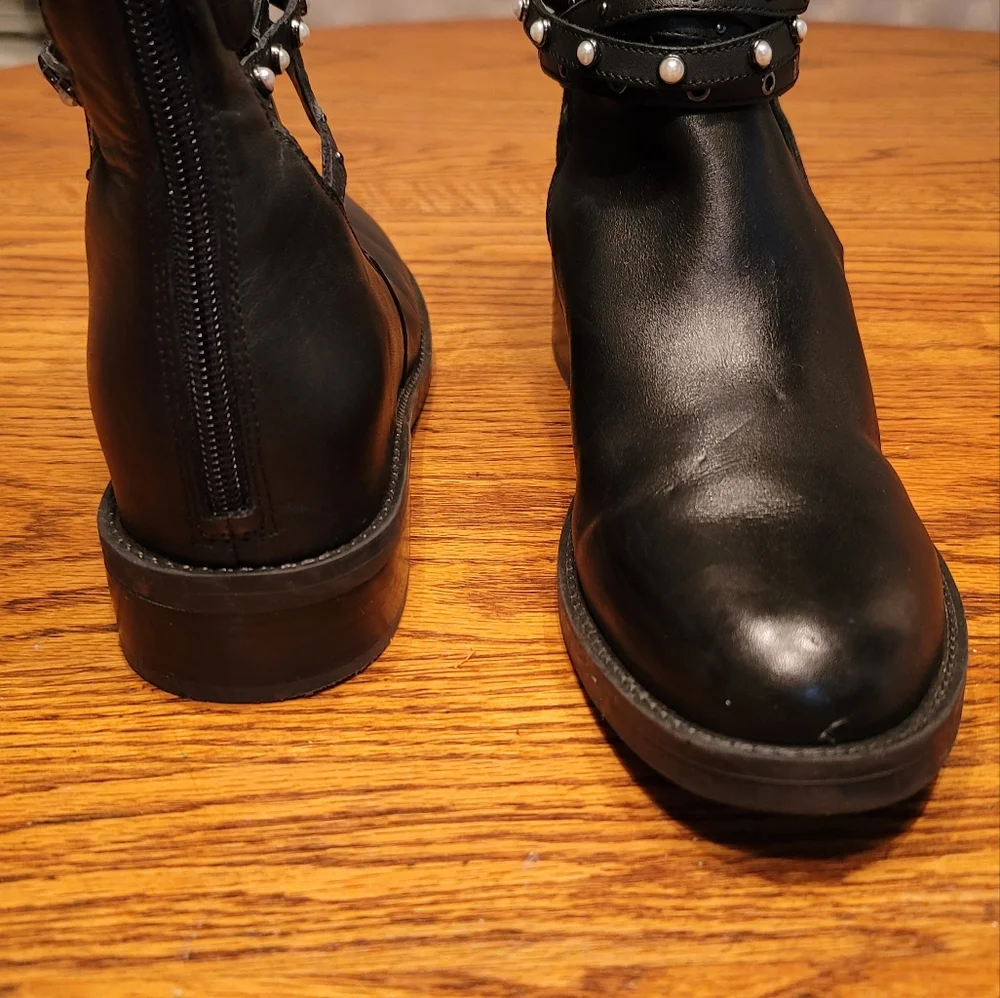 Nine West Black Genuine Leather Studded Cutout Zip Back Boots Shoes Size 9.5